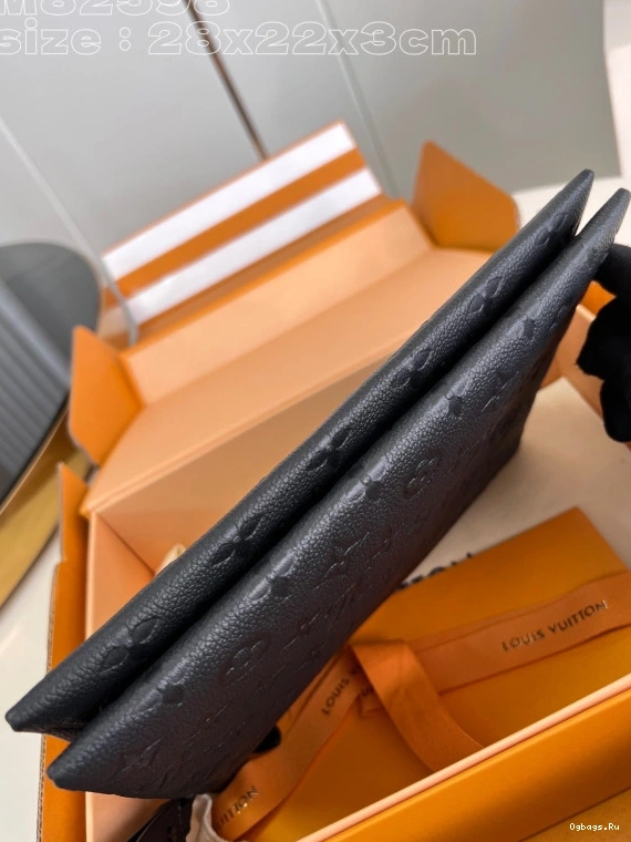 VUITTON S-LOCK LOUIS POCHETTE 0506